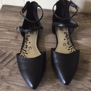 Black Flats With Straps